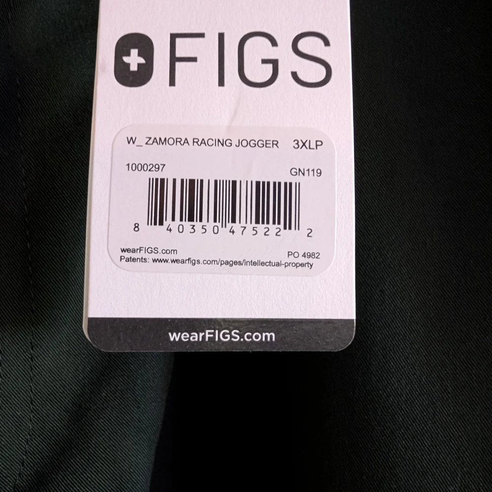 FIGS Women's Zamora Racing Jogger Scrubs In Green SIZE 3XL Petite - Picture 2 of 4